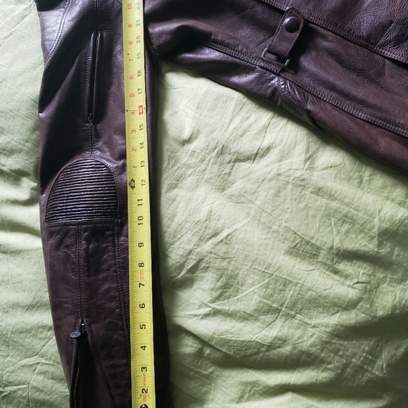 Leather jacket - Picture 11 of 13